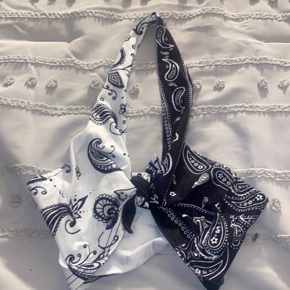 black and white bandana top - Picture 1 of 2